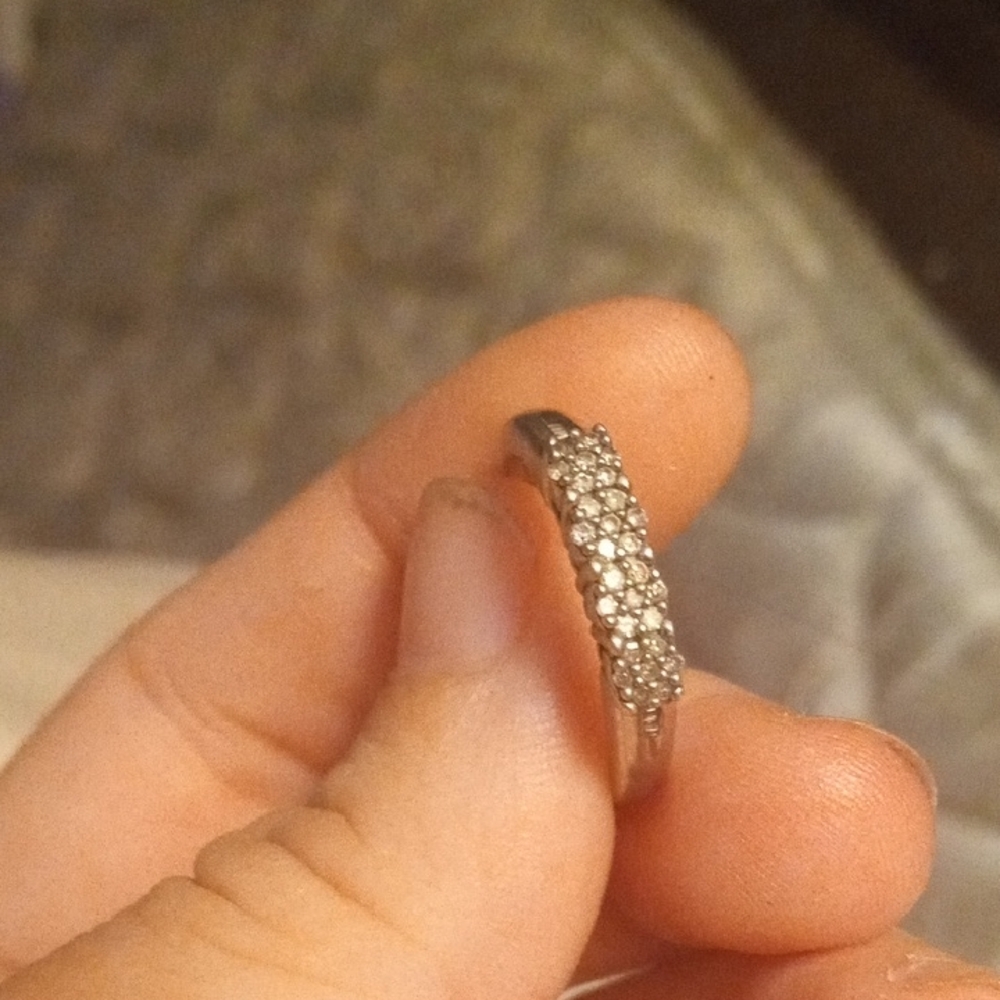 Elegant Silver Diamond Ring